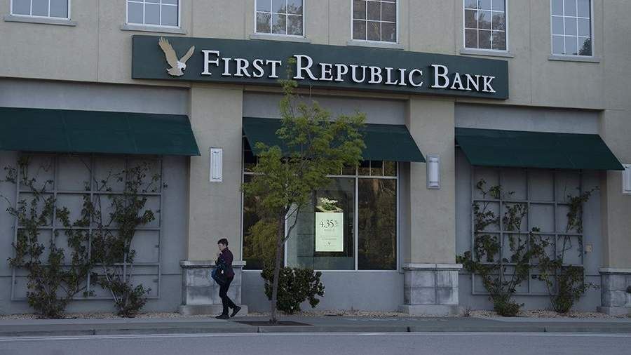 Акции американского банка First Republic рухнули на 22%<br />
