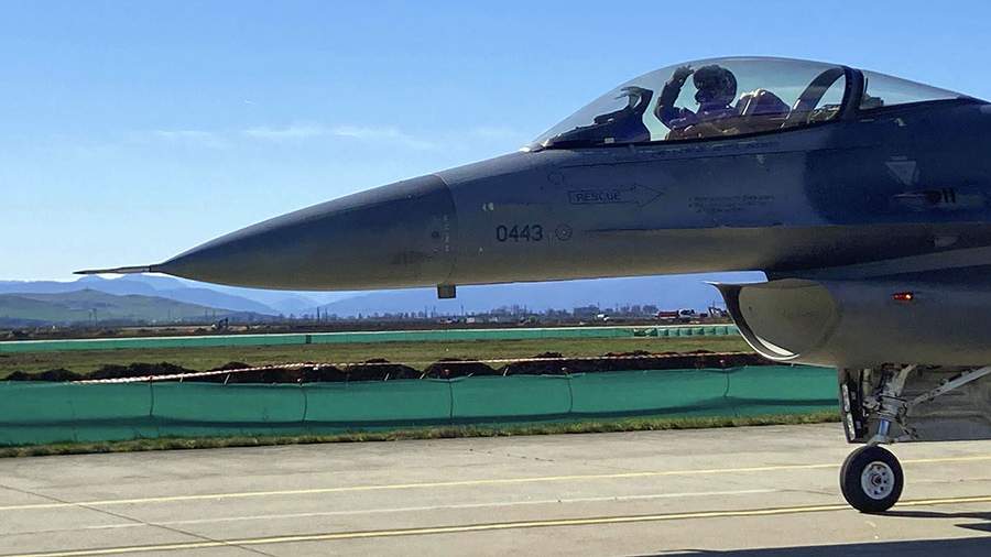 Советник ВВС Украины призвал не ждать быстрого получения F-16 от Запада<br />
