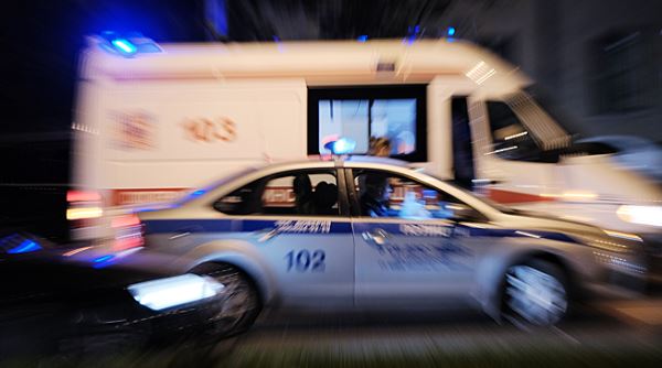 В Петербурге водители двух автомобилей сбежали после столкновения